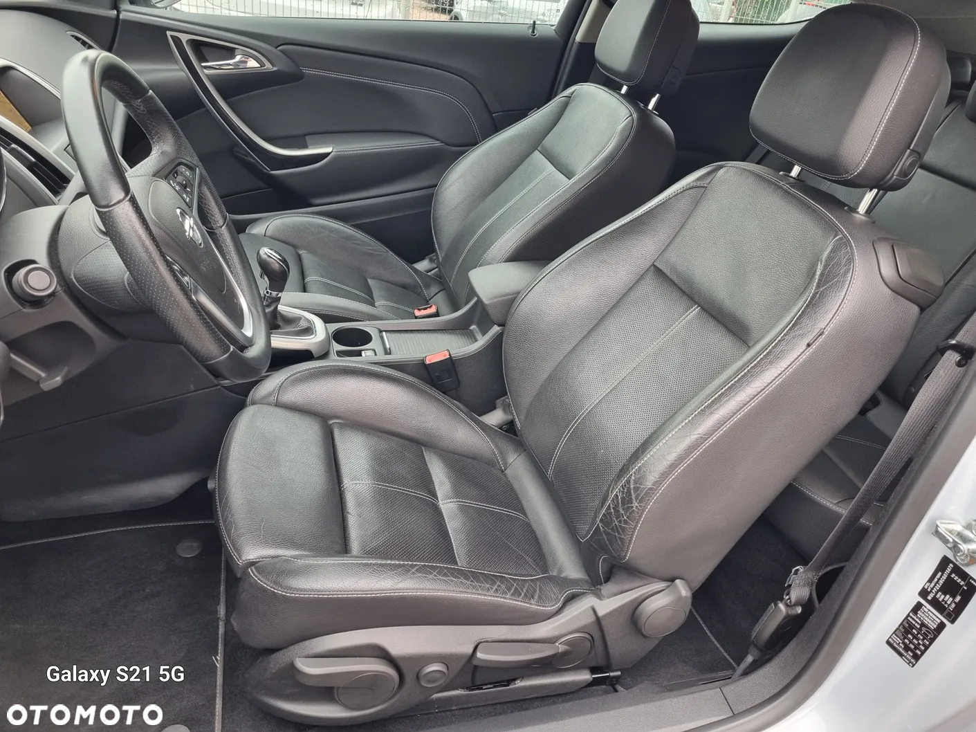 Opel Astra GTC 1.6 Turbo Innovation - 10