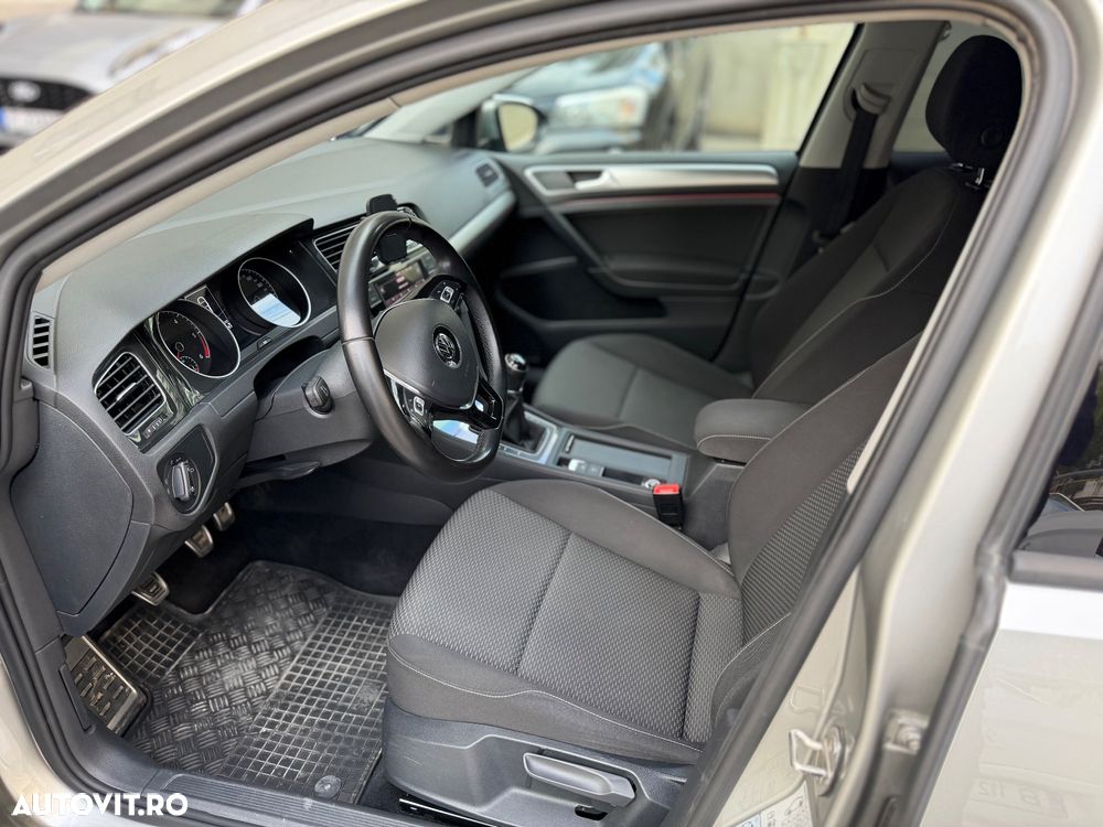 Volkswagen Golf 1.6 TDI Comfortline - 11