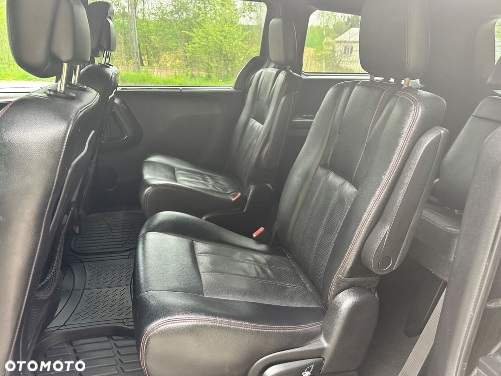 Dodge Grand Caravan 3.6 R/T - 10