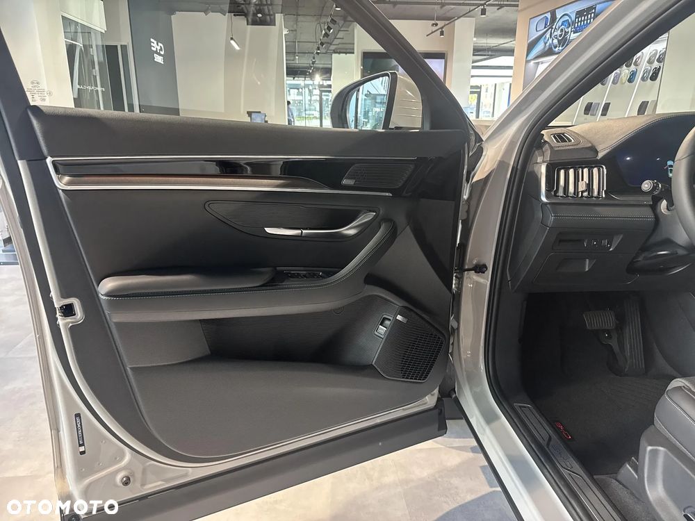 BYD Seal U - 10