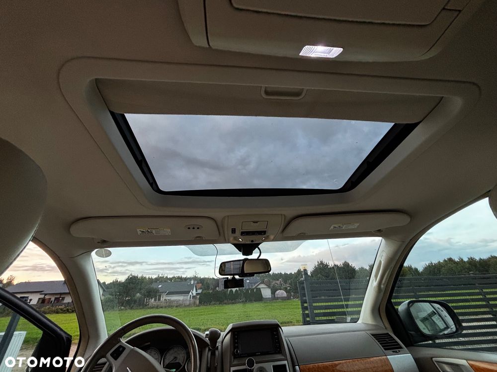 Chrysler Town & Country 4.0 Limited - 10