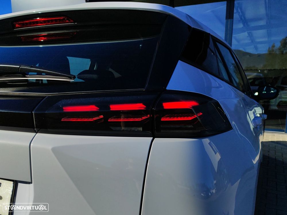 Peugeot 2008 1.2 PureTech Style - 8