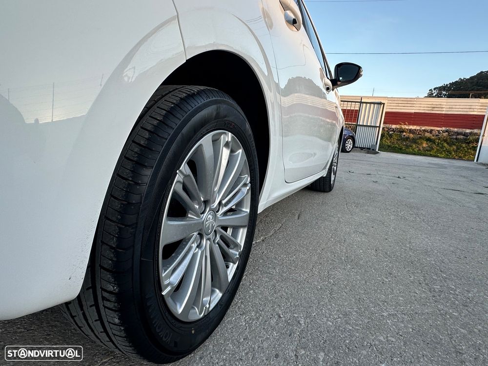 Peugeot 208 1.6 BlueHDi Style - 24