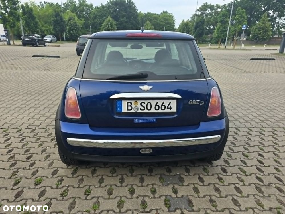 MINI ONE - 9