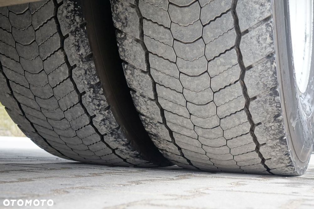 MAN TGX 18.470 4x2 BLS / XLX / STANDARD / EURO 6 / AUTOMAT / RETARDER / KLIMATYZACJA POSTOJOWA / LODÓWKA / 2 ZBIORNIKI - 21