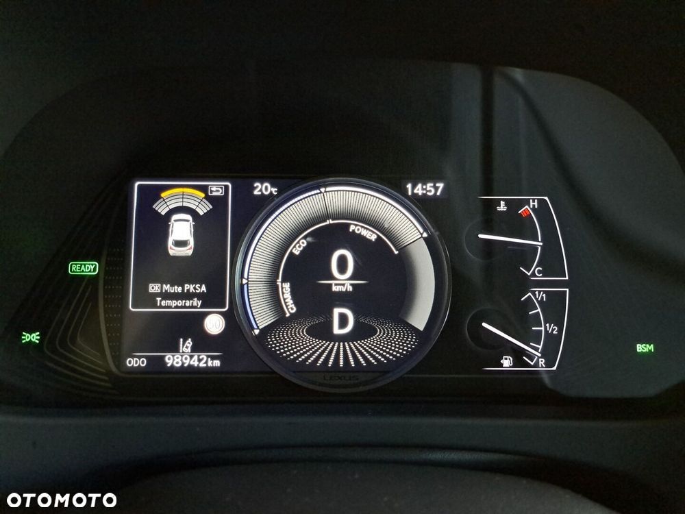 Lexus UX - 33