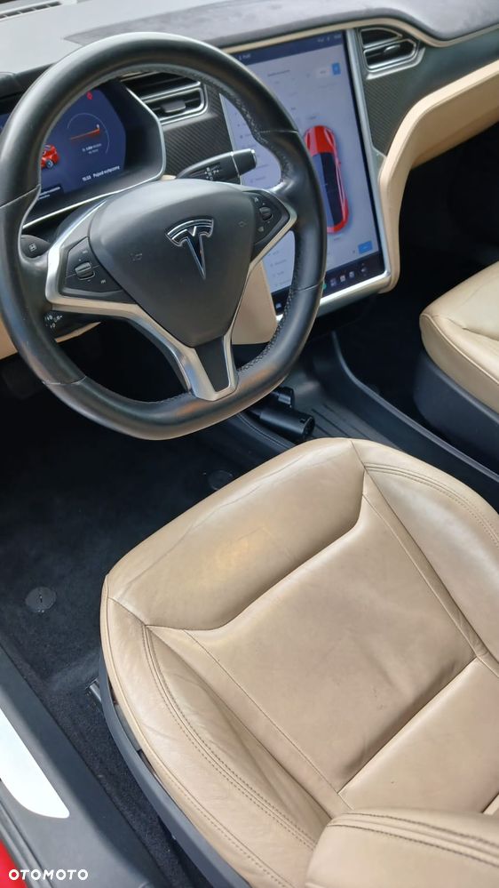 Tesla Model S Performance - 4