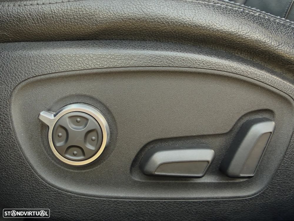 Audi A6 Avant 3.0 TDi V6 quattro S-line S tronic - 17