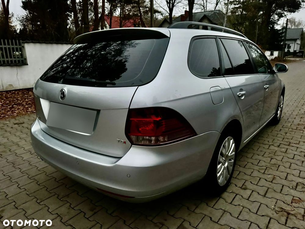 Volkswagen Golf 1.6 TDI Comfortline - 6