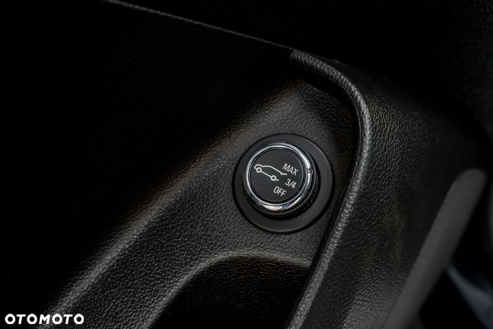 Opel Insignia 1.6 T Cosmo S&S - 13