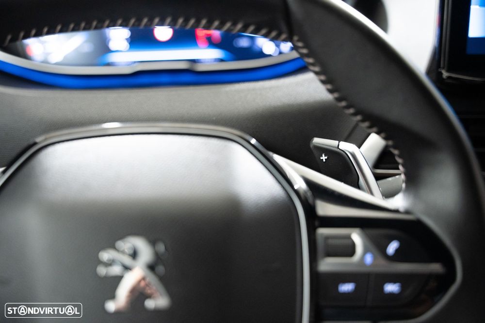Peugeot 5008 1.2 PureTech Allure Pack EAT8 - 23