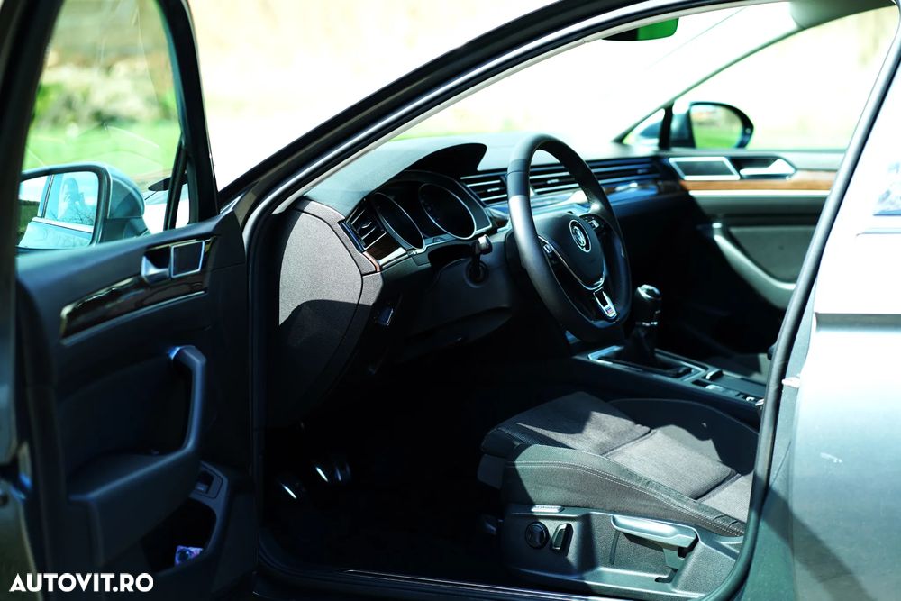 Volkswagen Passat 2.0 TDI Comfortline - 7
