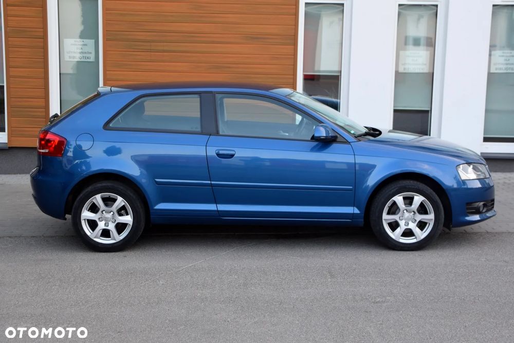 Audi A3 3-drzwiowe 1.6 Ambiente - 8