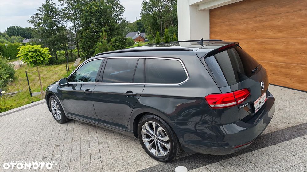 Volkswagen Passat 2.0 TDI (BlueMotion Technology) DSG Highline - 3