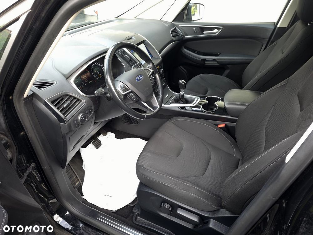 Ford S-Max - 8