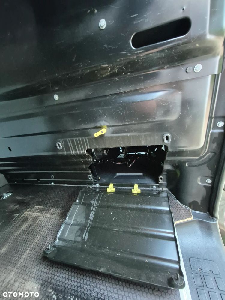 Citroën Jumpy 2.0HDI 180koni At6 2018r Klima Kamera Blis Super stan - 39