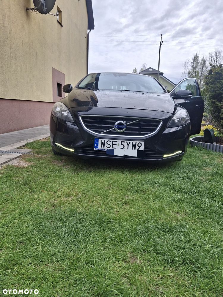 Volvo V40 D4 Summum - 1
