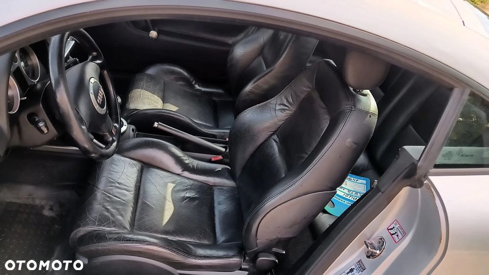 Audi TT Coupé 1.8T - 38