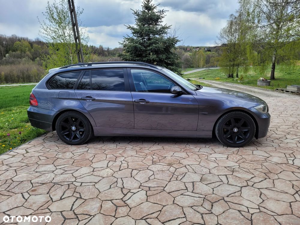 BMW Seria 3 320d DPF - 3