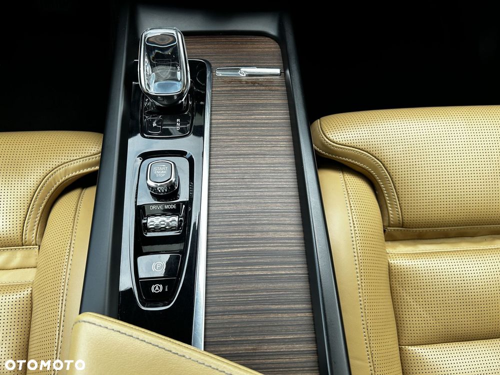 Volvo XC 60 - 13