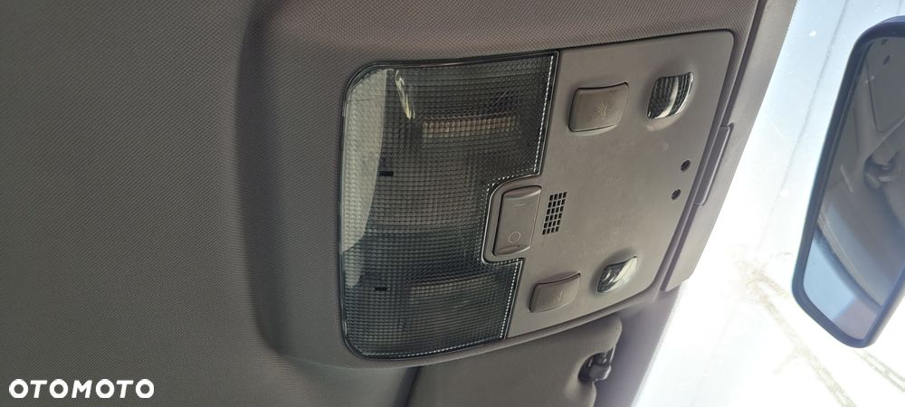 OŚWIETLENIE KABINY AUDI A4 B5 - 1