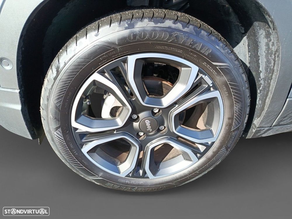 Jeep Avenger 1.2 GSE T3 Summit - 14