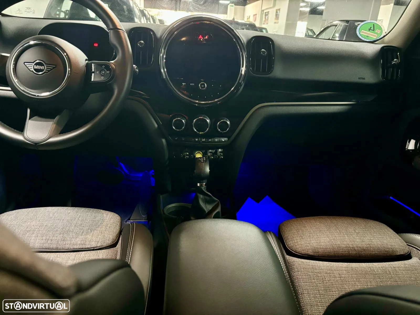 MINI Countryman Cooper SE ALL4 Classic Auto - 15