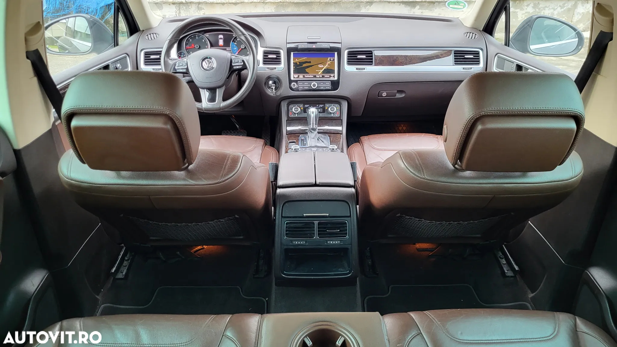 Volkswagen Touareg - 12