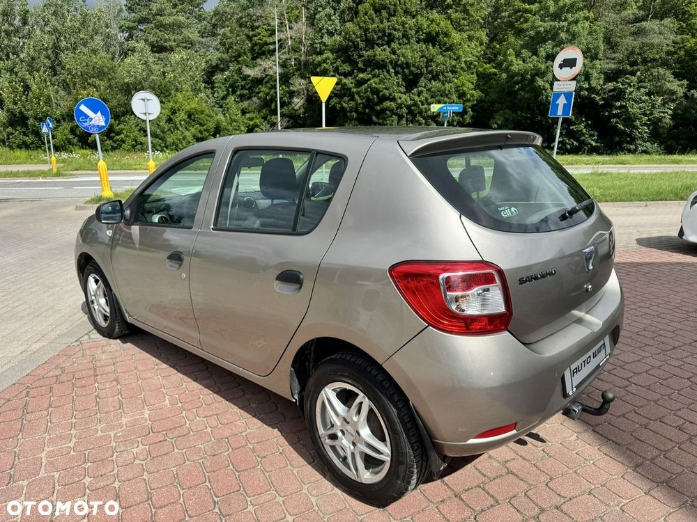 Dacia Sandero 1.2 16V 75 Essentiel - 14