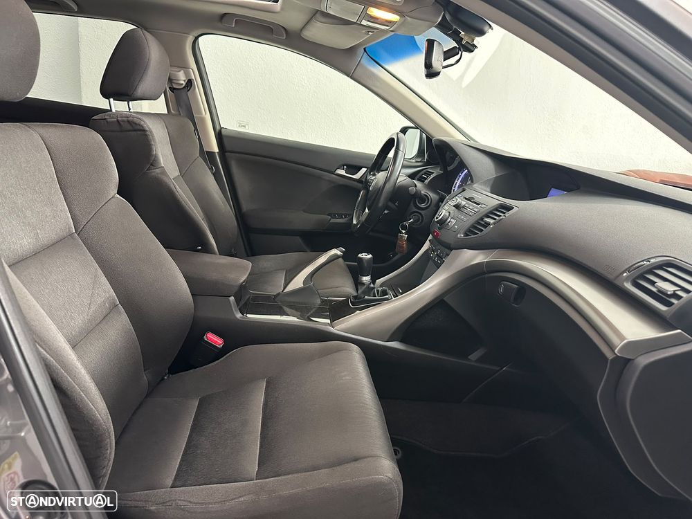 Honda Accord Tourer 2.2 i-DTEC Elegance - 41