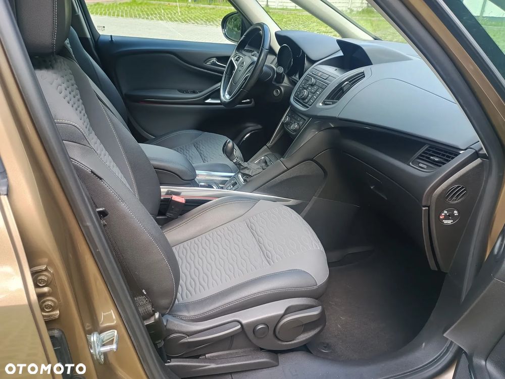 Opel Zafira 1.4 Turbo Business Edition - 19