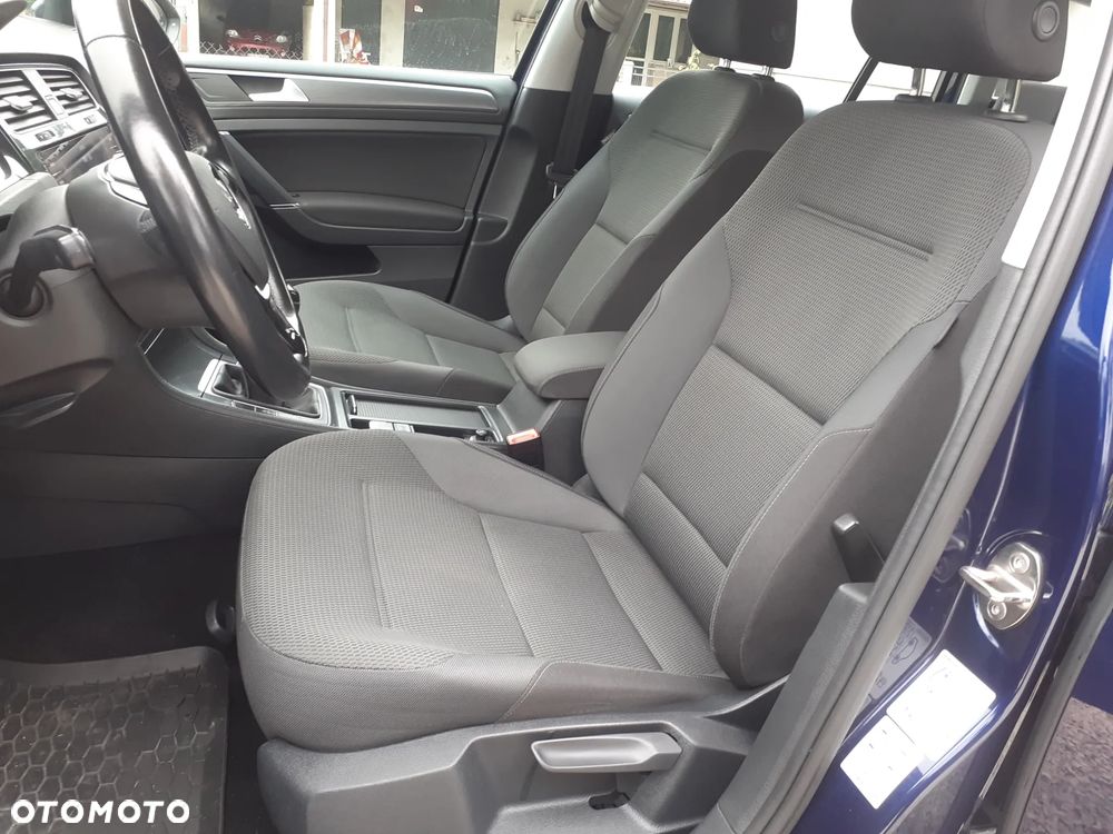 Volkswagen Golf 1.5 TSI BMT Comfortline - 23