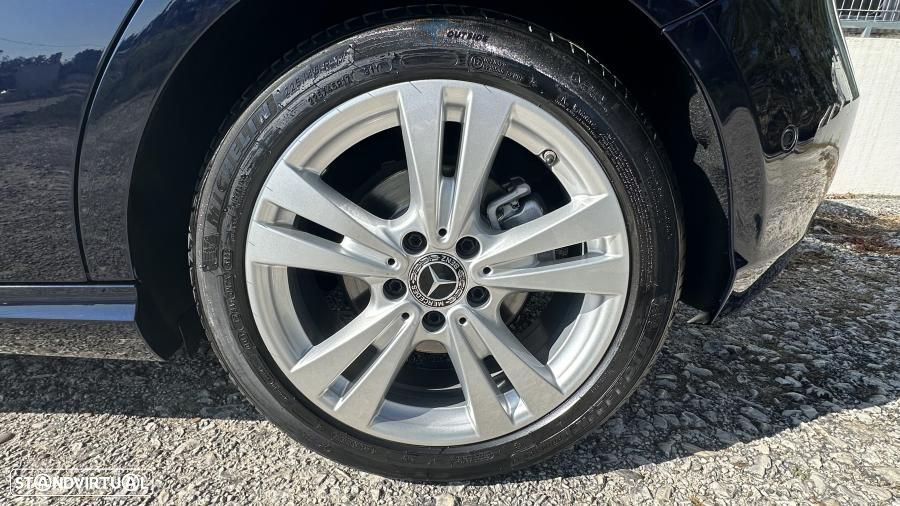 Mercedes-Benz A 180 d Urban - 4