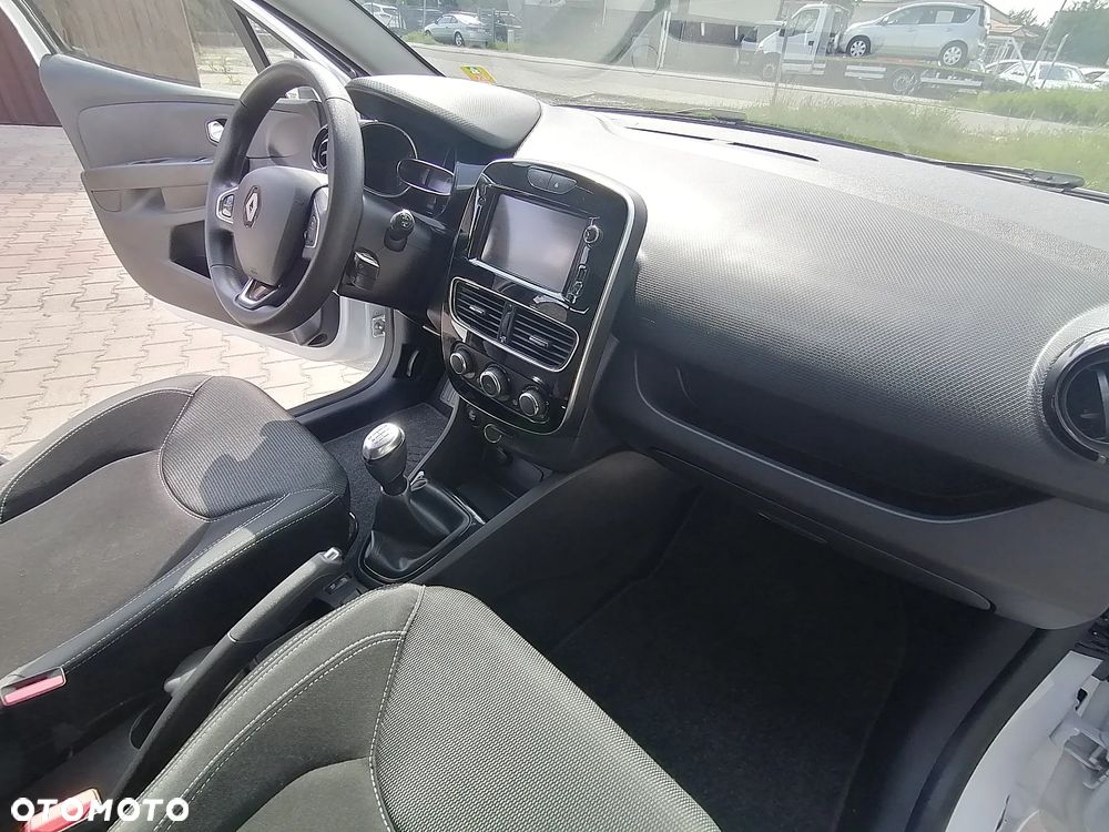 Renault Clio - 29