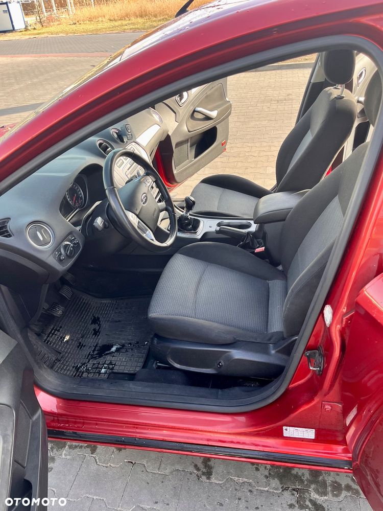 Ford Mondeo 1.8 TDCi Ambiente - 8