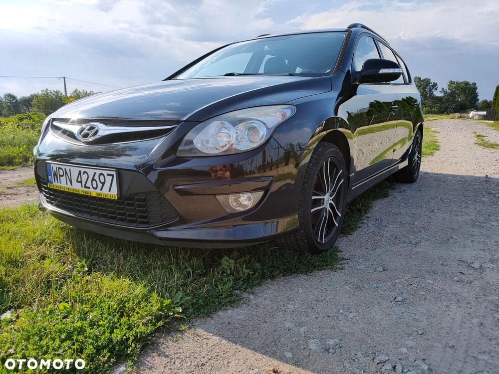 Hyundai i30 1.4 Base + - 1