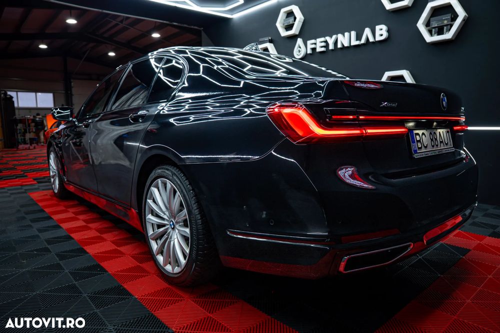 BMW Seria 7 740d xDrive MHEV - 4