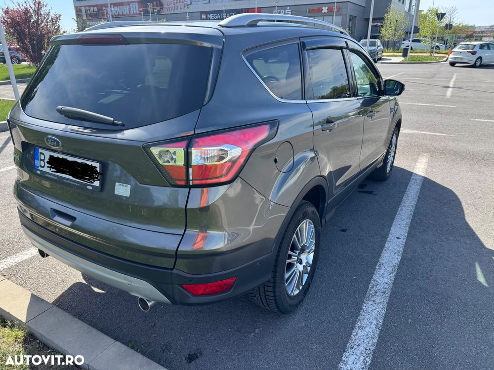 Ford Kuga 2.0 TDCi 4WD Powershift Vignale - 8