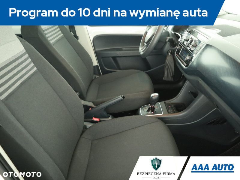 Volkswagen up! - 9