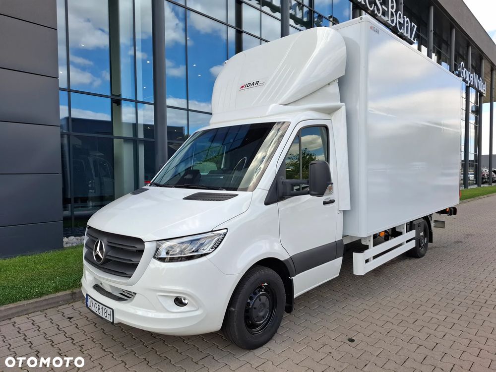 Mercedes-Benz Sprinter 319 CDI Podwozie 4325 mm - Kontener 8 EP z windą Dholandia - 4