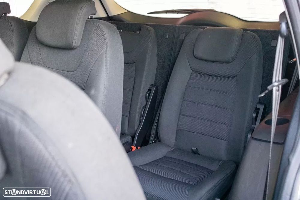 Ford S-Max 2.0 TDCi Titanium 7L 143g - 22