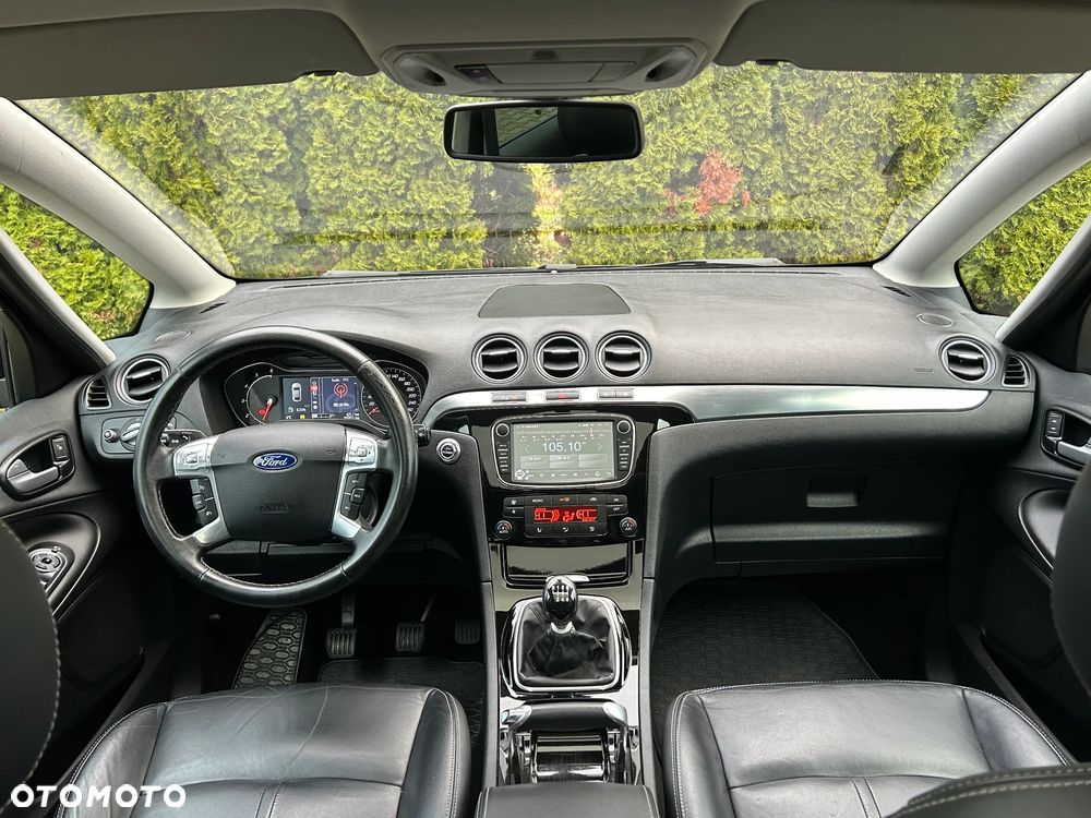 Ford S-Max 2.0 TDCi DPF Titanium X - 29