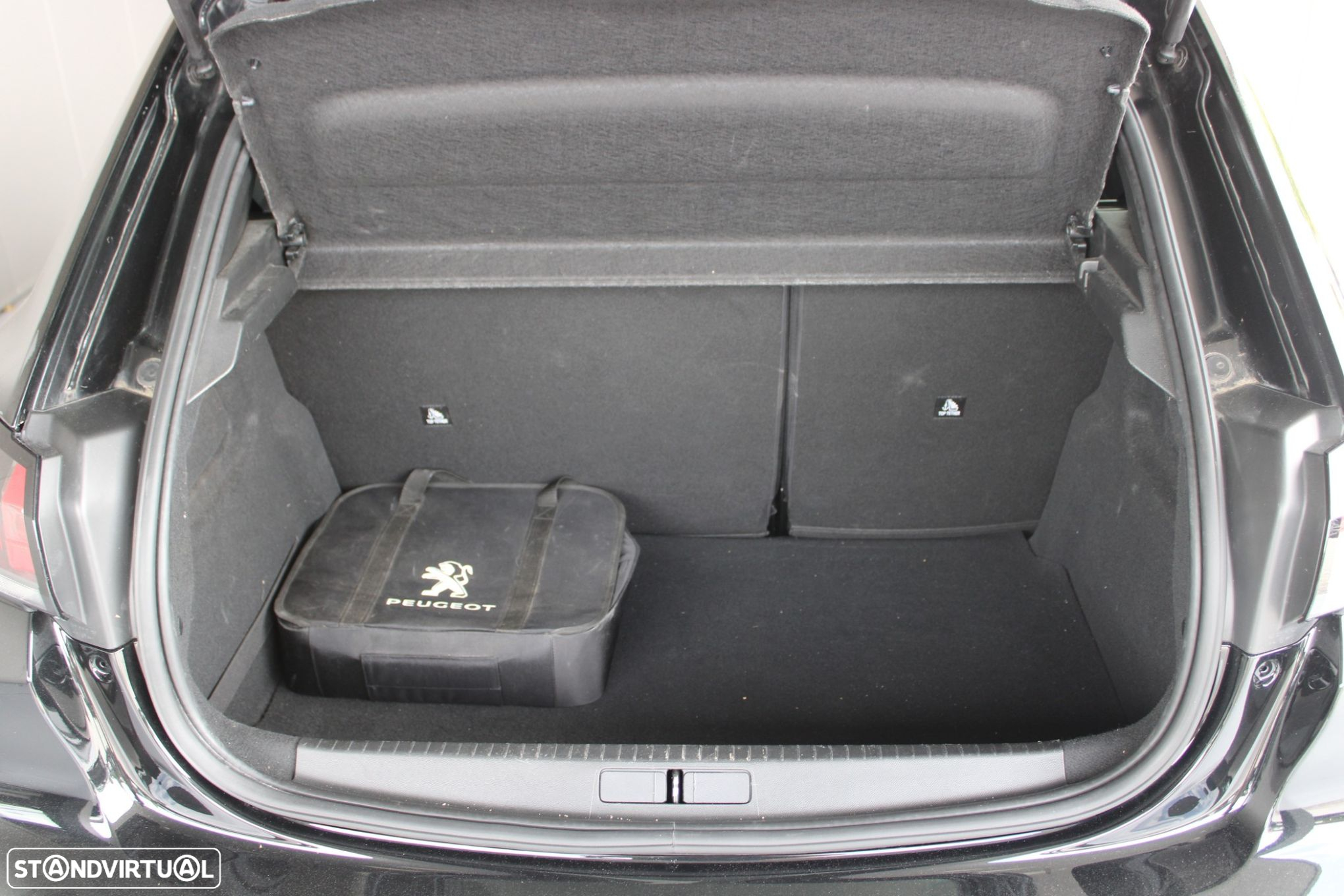 Peugeot e-208 50 kWh Active Pack - 7