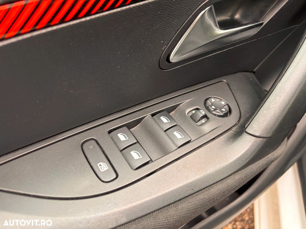 Peugeot 2008 1.5 BlueHDI FAP Active - 14