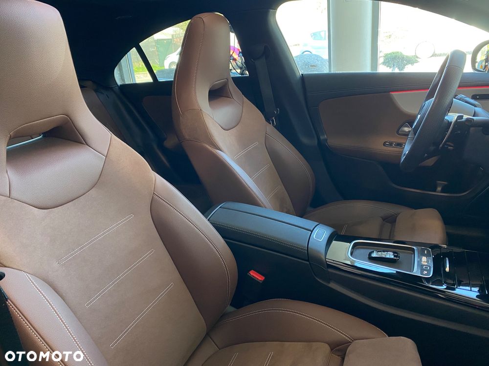 Mercedes-Benz CLA AMG 35 mHEV 4-Matic 8G-DCT - 27