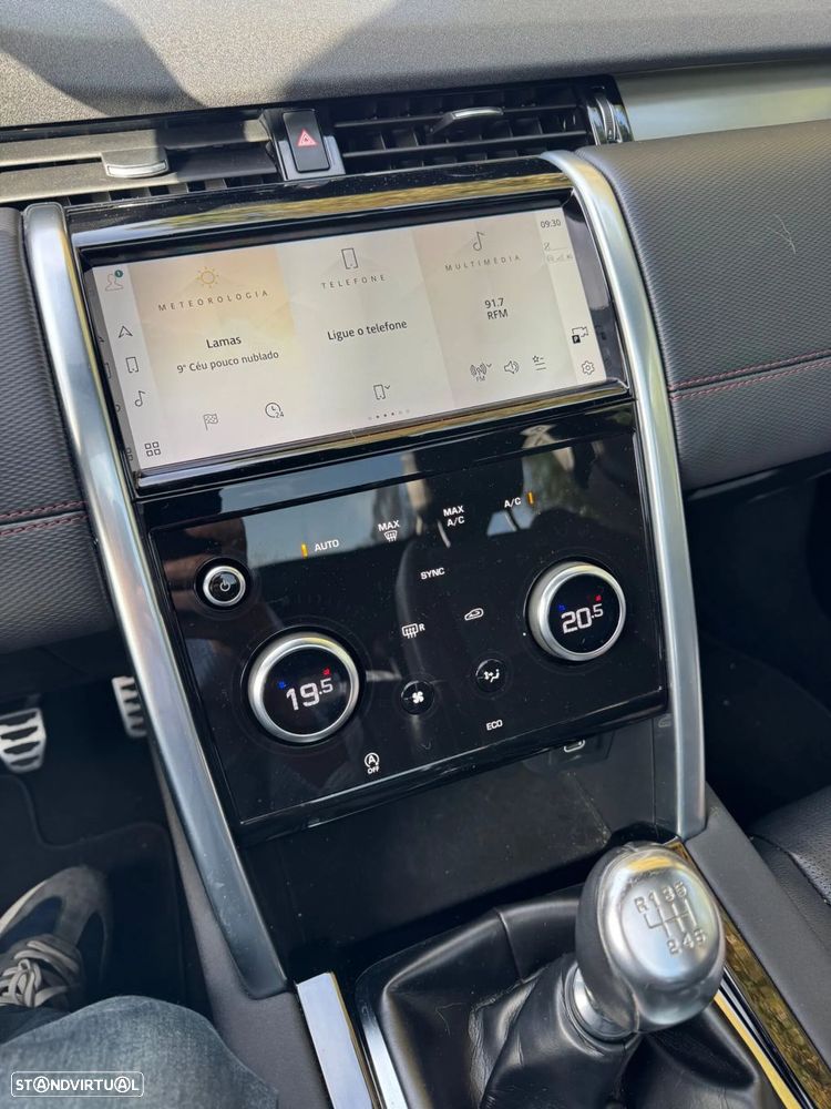 Land Rover Discovery Sport - 30