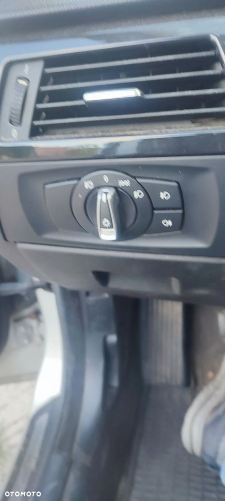 BMW Seria 3 318i - 26