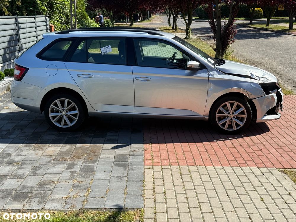 Skoda Fabia 1.2 TSI Ambition DSG - 4