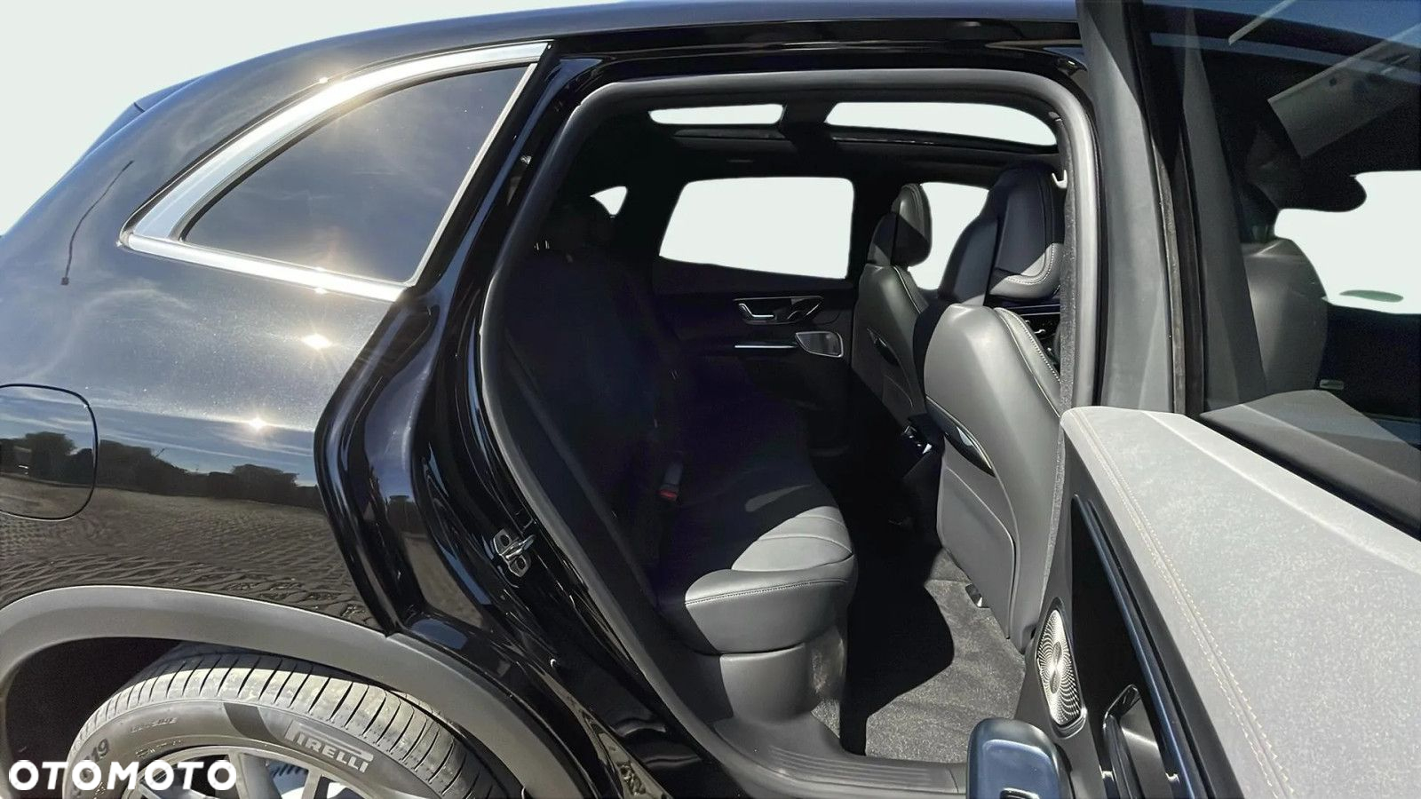 Mercedes-Benz EQE - 10