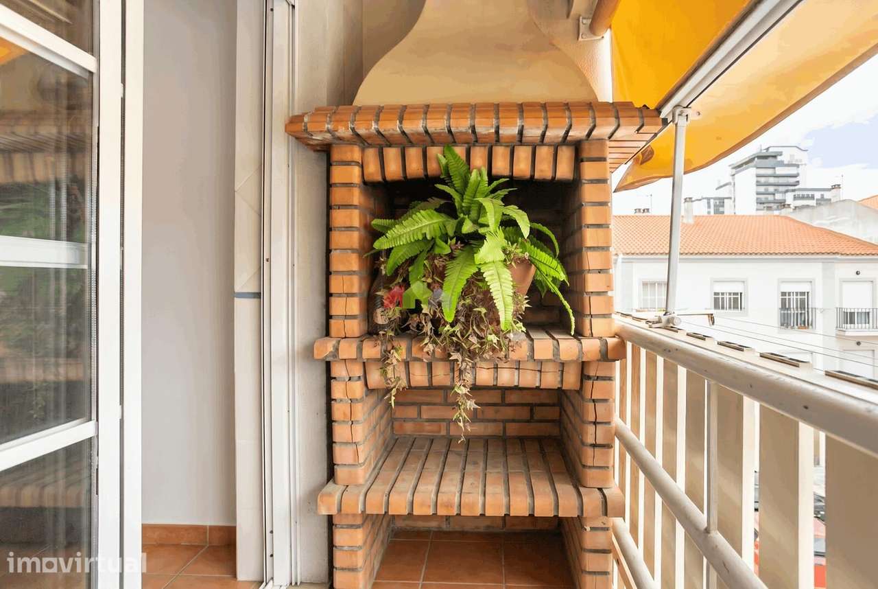 T3 com parqueamento e churrasqueira – São Sebastião - Setúbal - Grande imagem: 5/32